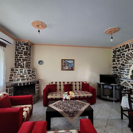 Petrefi Apartments 사밀 외부 사진
