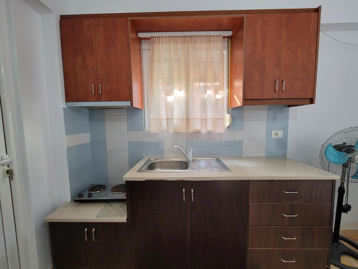 Petrefi Apartments 사밀 외부 사진